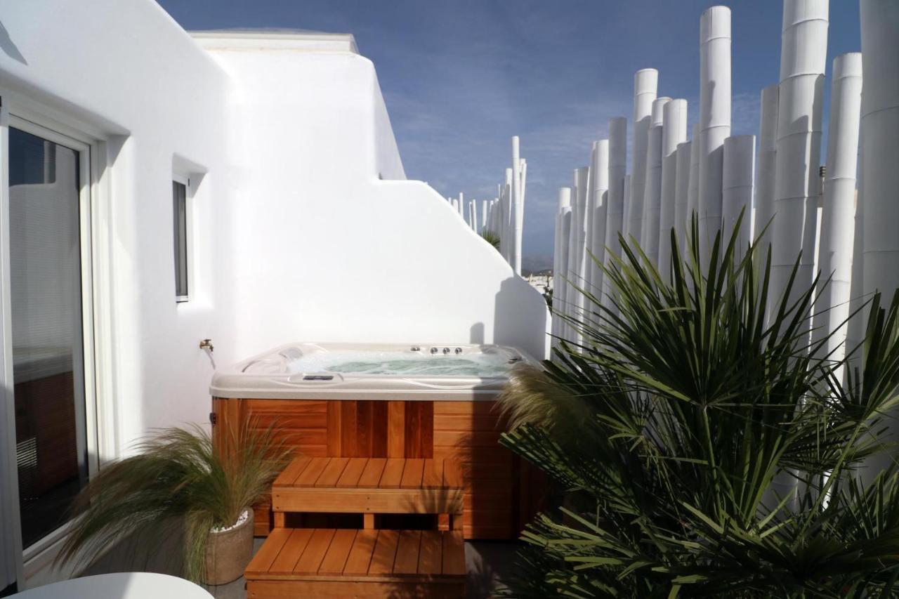 Narcissus Luxury Suites Naxos City Экстерьер фото
