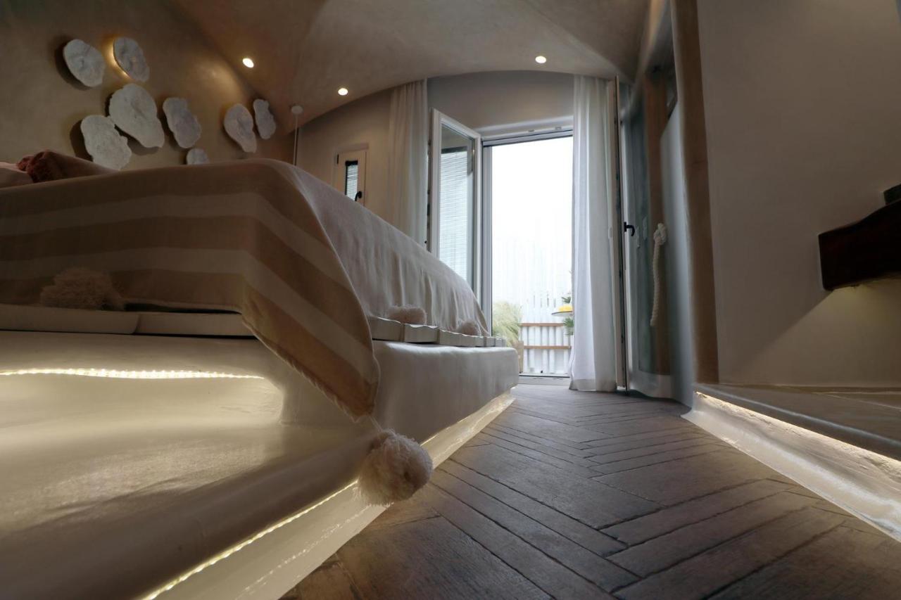 Narcissus Luxury Suites Naxos City Экстерьер фото